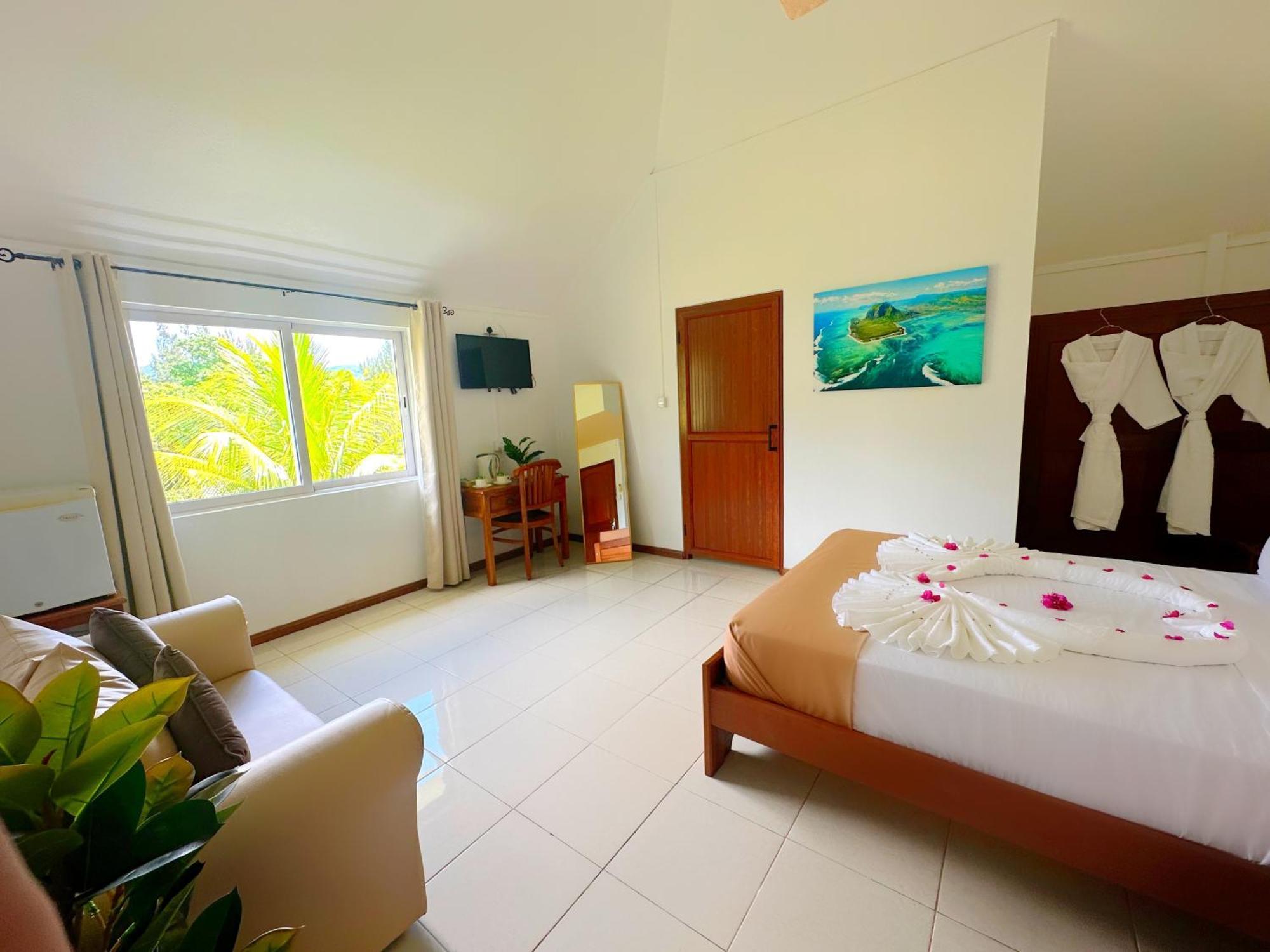 Koa Hotel Riambel Exterior photo